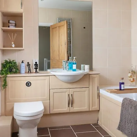 Holiday home A Spacious Terraced Townhouse